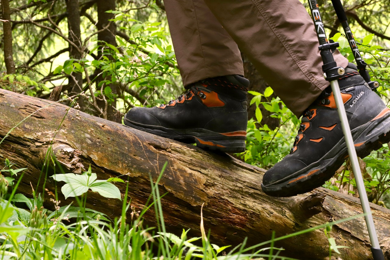 difference between hiking shoes and trail running shoes